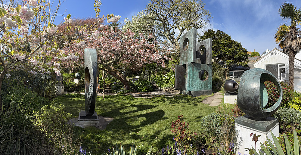Hepworth Sculpture Garden