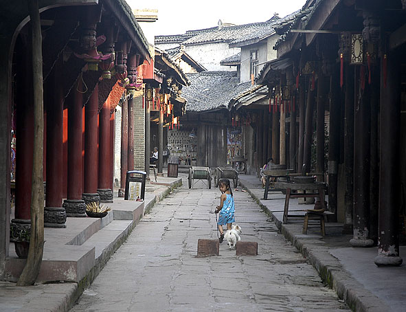 street scene, near Chengdu